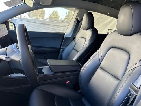 Used 2022 Tesla Model Y Performance AWD/4WD image 5
