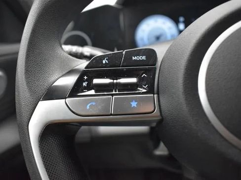 Used 2024 Hyundai Elantra SEL FWD image 23