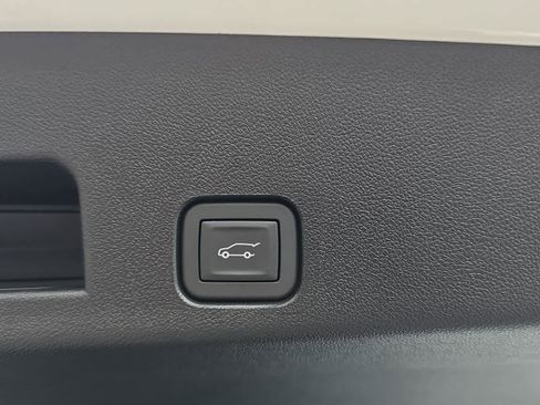 New 2026 Chevrolet Traverse LT w/ Driver Confidence Package image 30