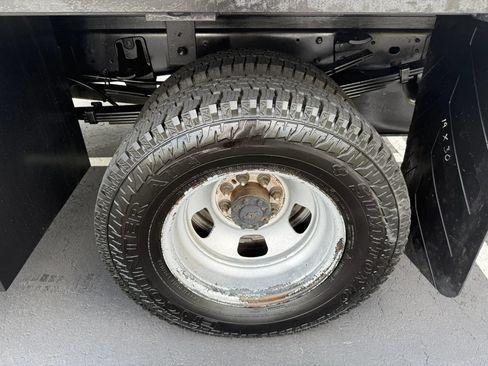 Used 2012 RAM 3500 ST w/ ST Decor Group AWD/4WD image 12