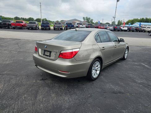 Used 2010 BMW 535i Sedan RWD image 6