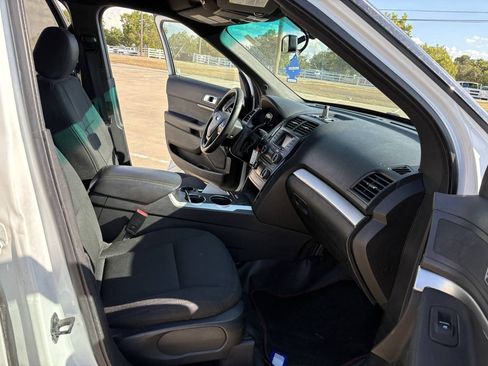 Used 2016 Ford Explorer 4WD Police Interceptor image 11