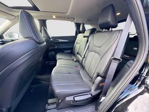 Certified 2026 INFINITI QX60 Luxe w/ Cargo Package FWD image 27