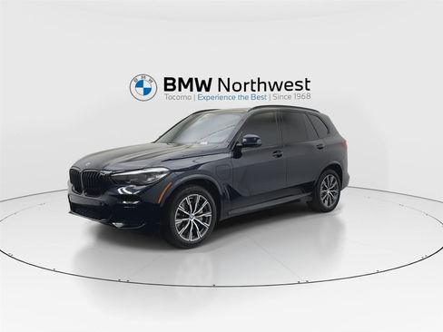 Used 2022 BMW X5 xDrive45e w/ M Sport Package AWD/4WD image 9