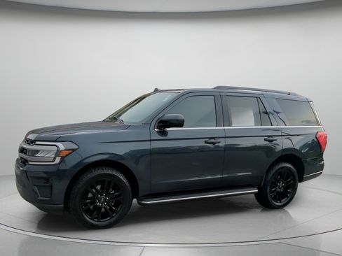 Certified 2023 Ford Expedition XLT RWD image 14
