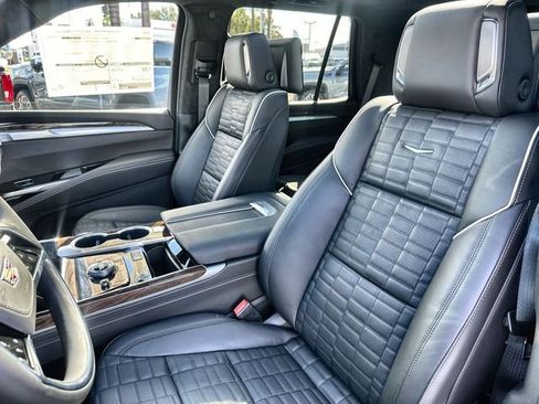 New 2025 Cadillac Escalade Premium Luxury Platinum image 20