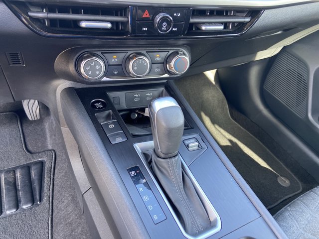 Used 2025 Nissan Kicks SV FWD image 38