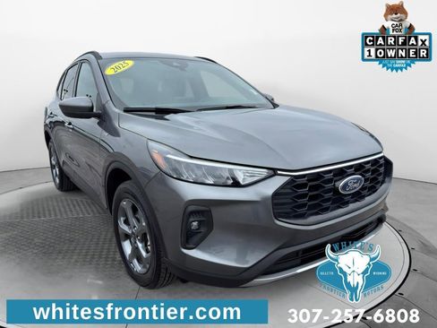 Used 2025 Ford Escape ST-Line Select AWD/4WD image 3