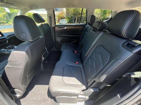 Used 2026 Volkswagen Atlas SE AWD/4WD image 28