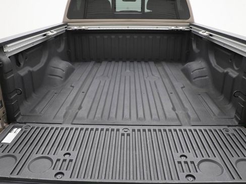 Used 2023 Nissan Titan PRO-4X w/ Pro-4x Convenience Package image 11