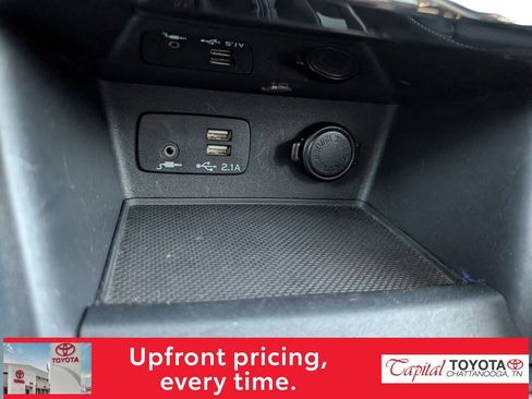 Used 2023 Subaru Forester Limited w/ Popular Package #3 image 22