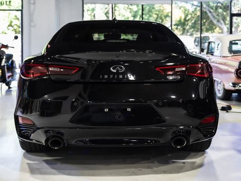 Used 2019 INFINITI Q60 Red Sport 400 w/ Proactive Package RWD image 11