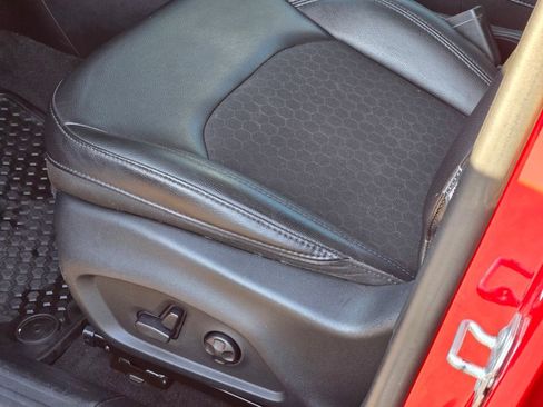 Used 2019 Jeep Compass Altitude image 34