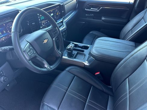 Used 2024 Chevrolet Silverado 1500 High Country w/ Technology Package image 10