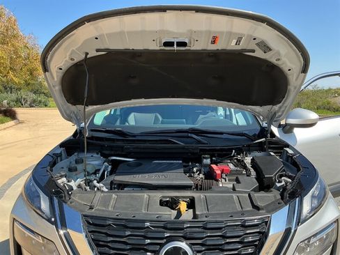 Used 2023 Nissan Rogue SV w/ SV Premium B Package image 36