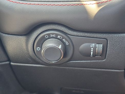 Used 2025 Dodge Durango GT AWD/4WD image 22