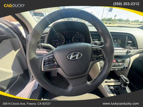 Used 2017 Hyundai Elantra SE FWD image 12