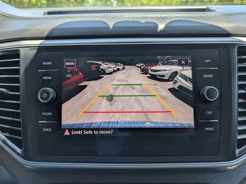 Used 2018 Volkswagen Atlas SE FWD image 23