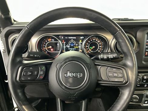 Used 2021 Jeep Wrangler Sport image 11