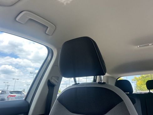 Certified 2023 Volkswagen Taos S FWD image 23