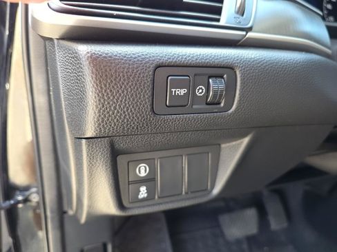 Used 2018 Honda Accord LX image 23
