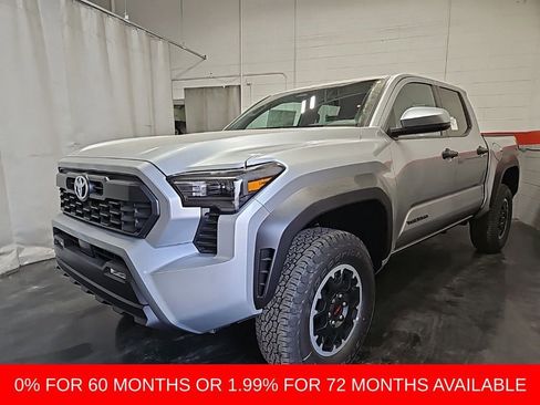 New 2025 Toyota Tacoma TRD Off-Road image 3