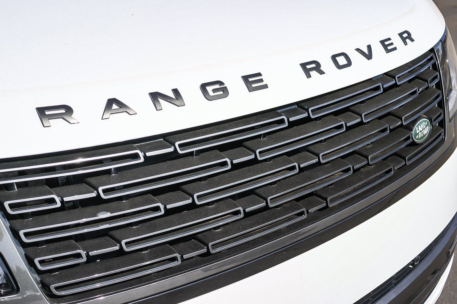 New 2026 Land Rover Range Rover SE AWD/4WD image 12