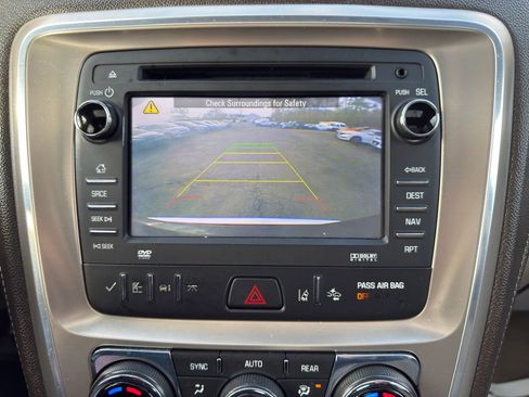 Used 2015 GMC Acadia Denali image 31