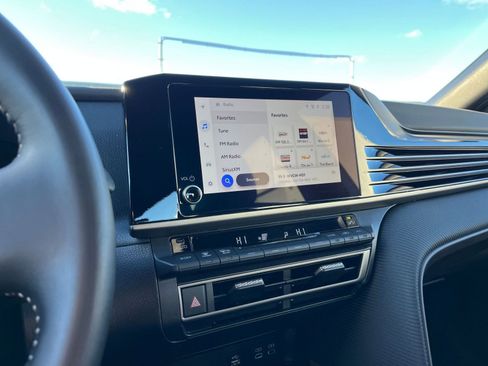 Used 2025 Toyota Camry LE image 21