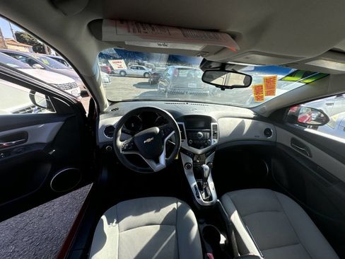 Used 2012 Chevrolet Cruze LT w/ RS Package image 9