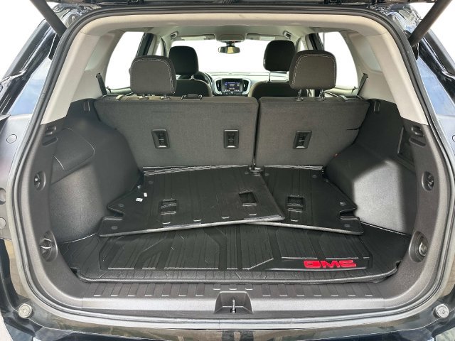Used 2024 GMC Terrain SLE w/ Driver Convenience Package AWD/4WD image 9
