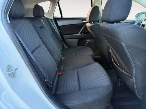 Used 2013 MAZDA MAZDA3 i Touring image 18