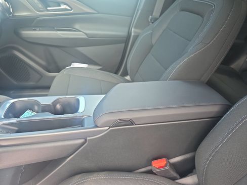 New 2026 Chevrolet Equinox EV LT FWD image 23