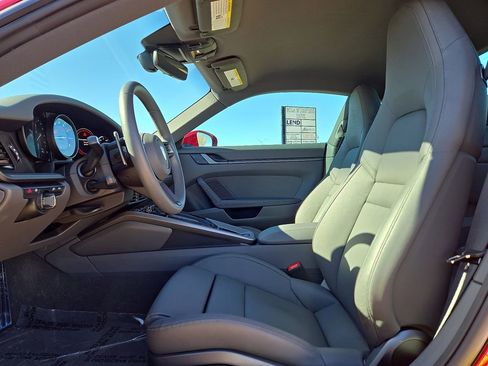 Used 2023 Porsche 911 Carrera 4 w/ Premium Package image 18