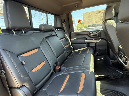Used 2020 GMC Sierra 2500 AT4 w/ AT4 Premium Package AWD/4WD image 57