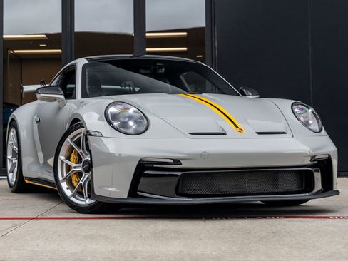 Certified 2022 Porsche 911 GT3 RWD image 6