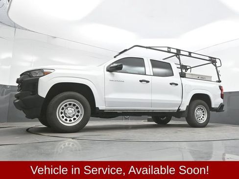 Used 2024 Chevrolet Colorado W/T w/ Safety Package RWD image 31
