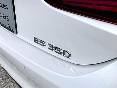 Used 2023 Lexus ES 350 w/ Premium Package FWD image 10