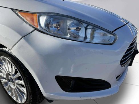 Used 2014 Ford Fiesta Titanium image 10
