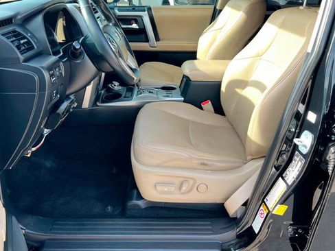 Used 2016 Toyota 4Runner Limited image 17