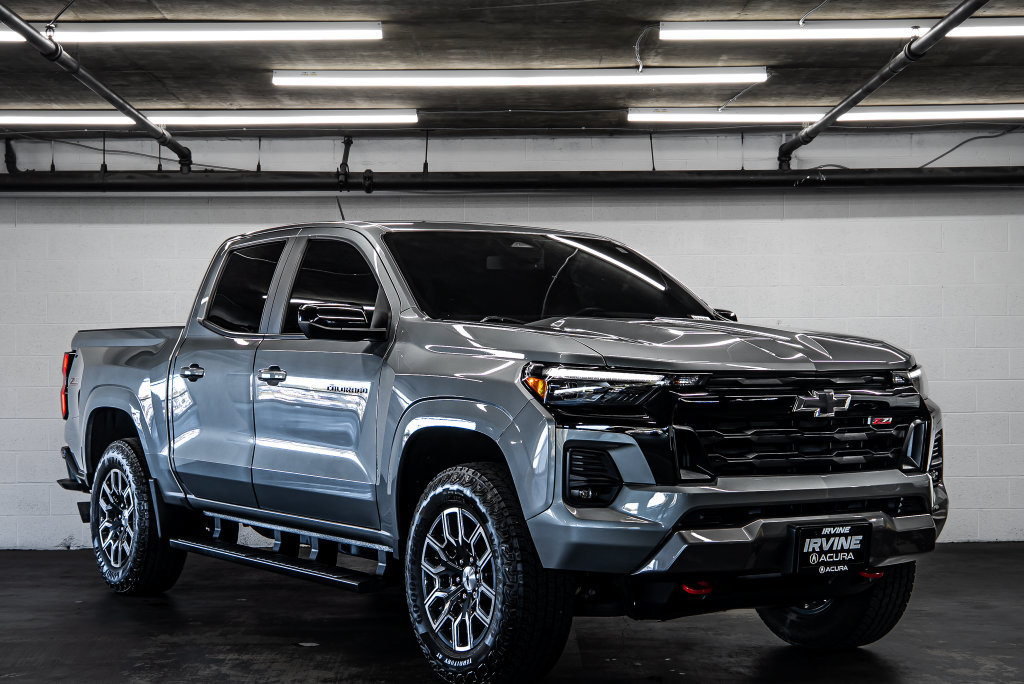 Used 2024 Chevrolet Colorado Z71 w/ Z71 Convenience Package 2 AWD/4WD image 7