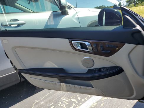 Used 2016 Mercedes-Benz SLK 300 image 29