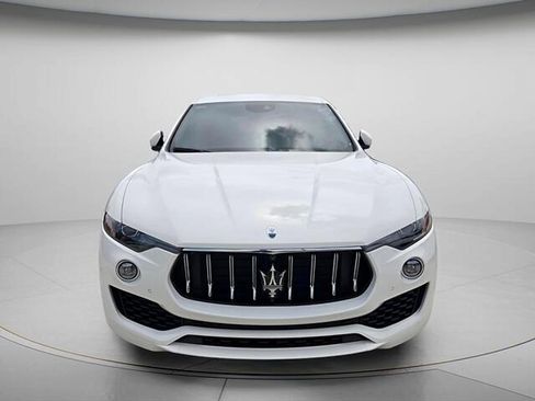 Used 2023 Maserati Levante GT AWD/4WD image 3