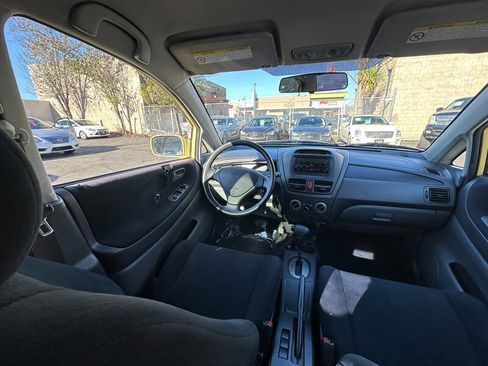 Used 2003 Suzuki Aerio GS image 15