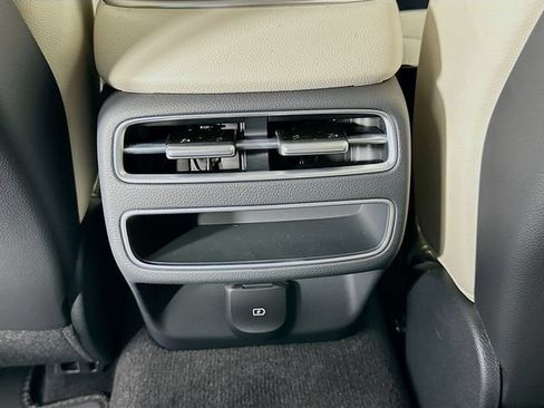 New 2026 Genesis GV70 2.5T Advanced AWD/4WD image 18