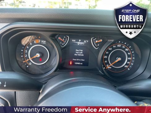 Used 2025 Jeep Wrangler Sport AWD/4WD image 27