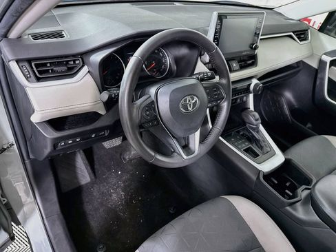 Certified 2022 Toyota RAV4 XLE w/ Convenience Package AWD/4WD image 19