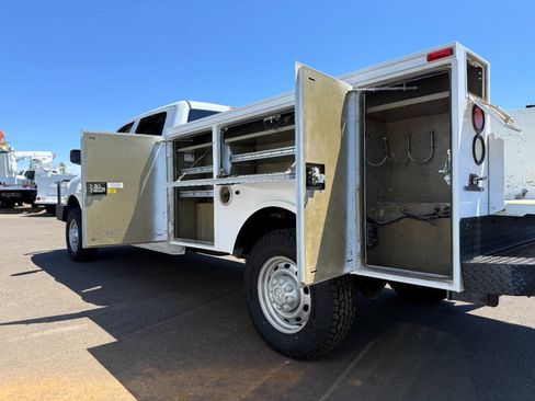 Used 2012 RAM 2500 ST w/ Protection Group AWD/4WD image 11