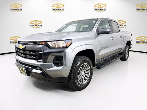 Used 2023 Chevrolet Colorado LT w/ LT Convenience Package image 3