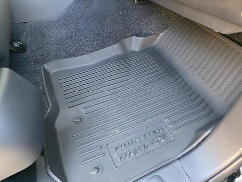 New 2026 Nissan Frontier PRO-4X w/ Pro-4x Convenience Package image 12